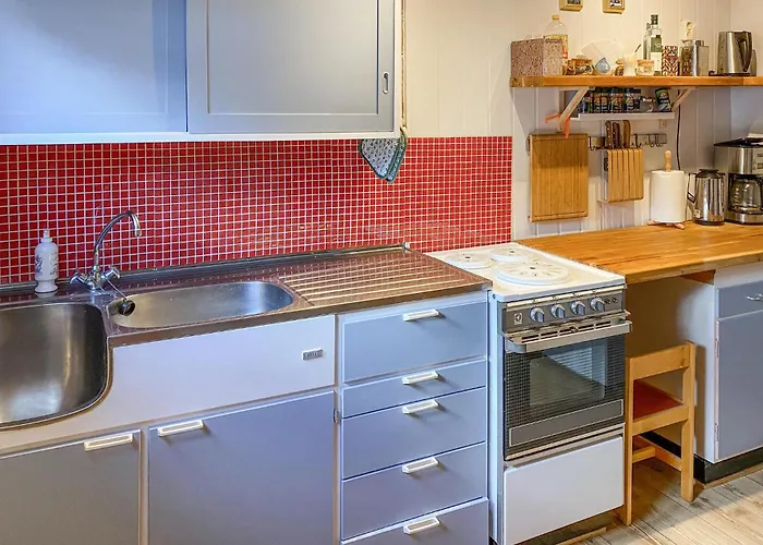 Hébergement de vacances 2 Bedroom Lovely In